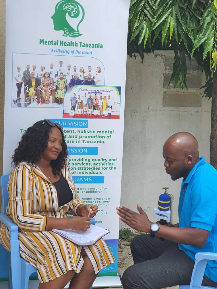 MHT staff member in a counselling conversation